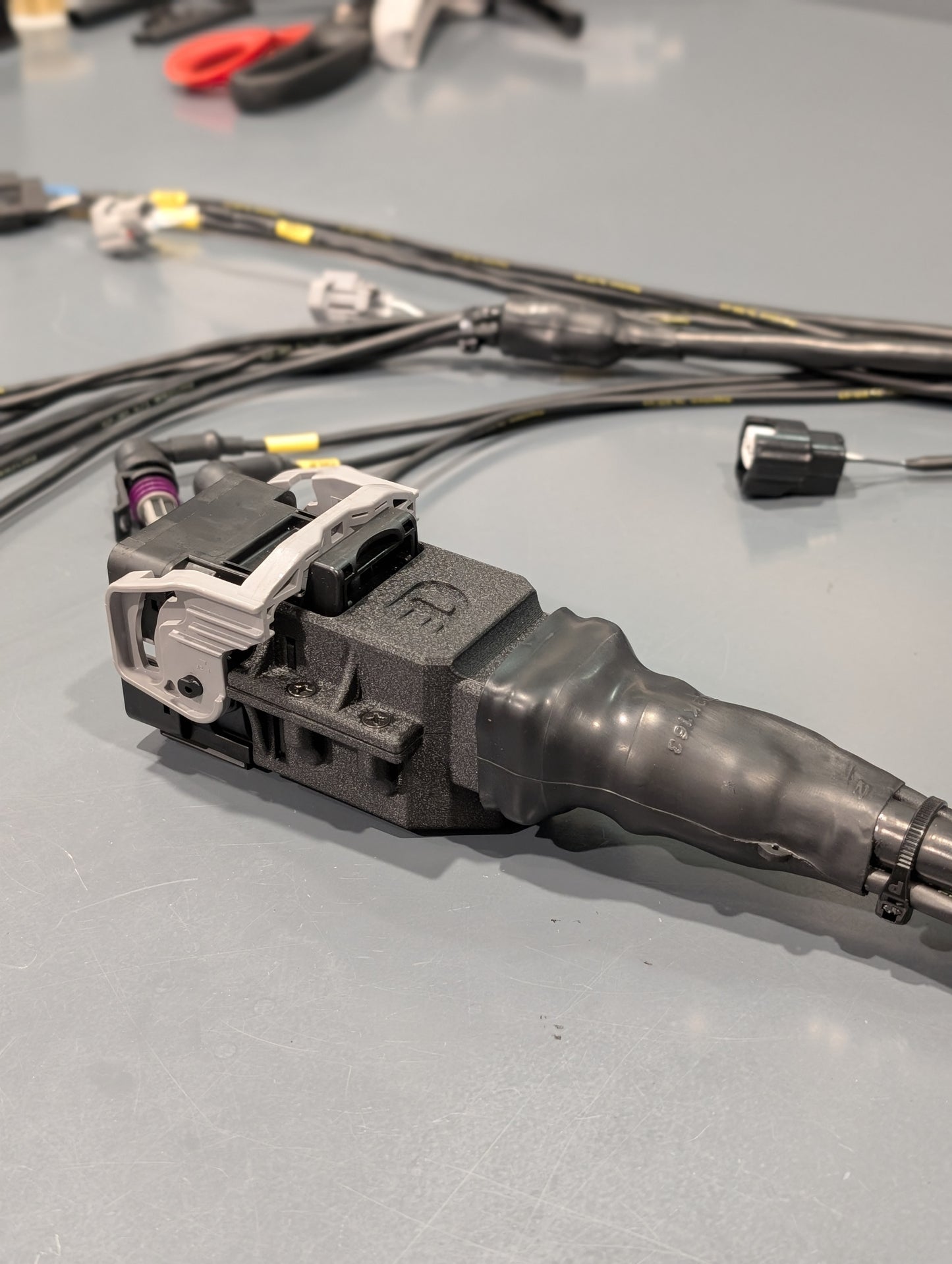 Subaru/Toyota 54-Pin Engine Bulkhead Connector Back Shell